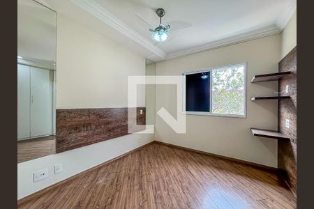 Casa de condomínio à venda com 101m², 3 quartos e 2 vagas