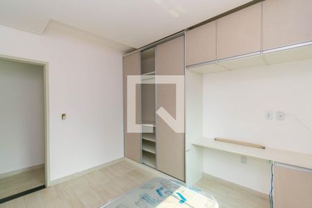 Casa à venda com 150m², 3 quartos e 2 vagas Casa à venda com 150m², 3 quartos e 2 vagasQuarto 2