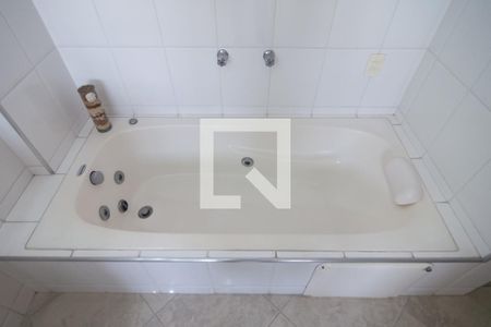 Apartamento à venda com 196m², 3 quartos e 1 vaga Apartamento à venda com 196m², 3 quartos e 1 vagaBanheiro