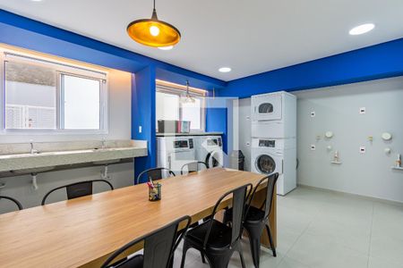 Studio à venda com 27m², 1 quarto e sem vaga Studio à venda com 27m², 1 quarto e sem vagaÁrea comum - Lavanderia