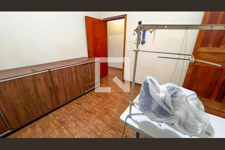 Casa à venda com 400m², 5 quartos e 5 vagas Casa à venda com 400m², 5 quartos e 5 vagasEscritório 1