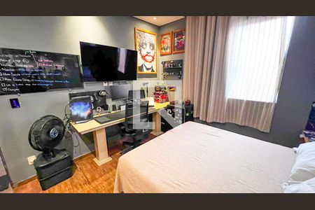 Casa à venda com 400m², 5 quartos e 5 vagas Casa à venda com 400m², 5 quartos e 5 vagasQuarto 3