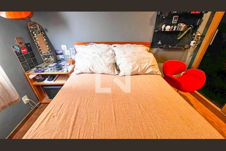 Casa à venda com 400m², 5 quartos e 5 vagas Casa à venda com 400m², 5 quartos e 5 vagasQuarto 1