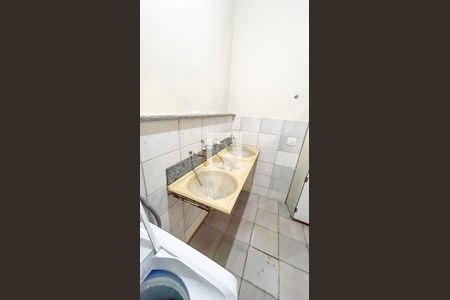 Casa à venda com 400m², 5 quartos e 5 vagas Casa à venda com 400m², 5 quartos e 5 vagasÁrea de Serviço 1