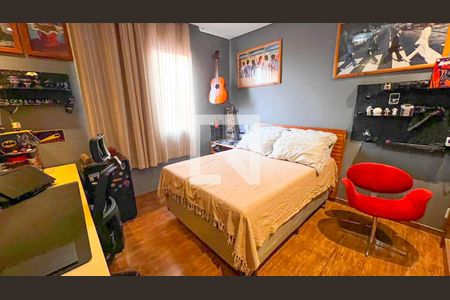 Casa à venda com 400m², 5 quartos e 5 vagas Casa à venda com 400m², 5 quartos e 5 vagasQuarto 3