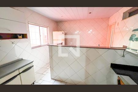 Casa à venda com 400m², 5 quartos e 5 vagas Casa à venda com 400m², 5 quartos e 5 vagasCozinha