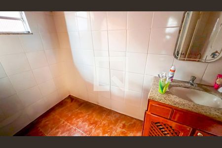 Casa à venda com 400m², 5 quartos e 5 vagas Casa à venda com 400m², 5 quartos e 5 vagasBanheiro 2