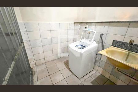 Casa à venda com 400m², 5 quartos e 5 vagas Casa à venda com 400m², 5 quartos e 5 vagasÁrea de Serviço 1