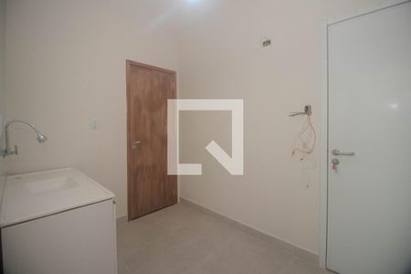 Apartamento à venda com 80m², 3 quartos e sem vagaCozinha e Área de Serviço
