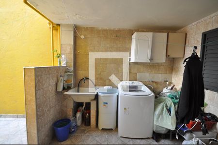 Casa à venda com 125m², 3 quartos e 2 vagasÁrea de Serviço