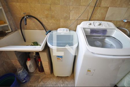 Casa à venda com 125m², 3 quartos e 2 vagasÁrea de Serviço