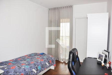 Apartamento à venda com 160m², 4 quartos e 3 vagas Apartamento à venda com 160m², 4 quartos e 3 vagasQuartos 02 com Suíte