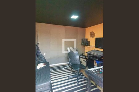 Casa à venda com 290m², 3 quartos e 3 vagasEstúdio