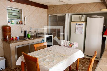 Casa à venda com 205m², 3 quartos e 2 vagas Casa à venda com 205m², 3 quartos e 2 vagasÁrea comum