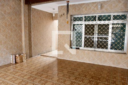 Casa à venda com 205m², 3 quartos e 2 vagas Casa à venda com 205m², 3 quartos e 2 vagasGaragem