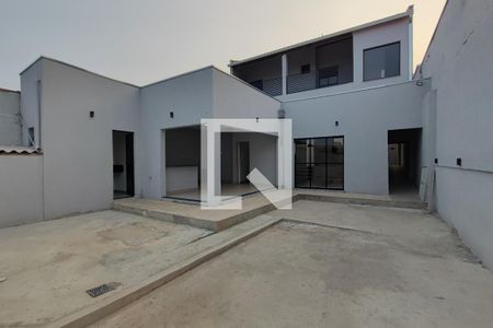 Casa à venda com 224m², 3 quartos e 2 vagasQuintal - Área gourmet