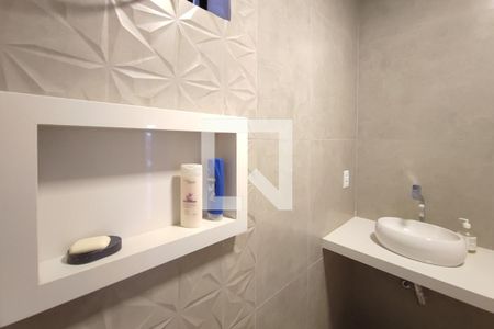 Casa à venda com 224m², 3 quartos e 2 vagasBanheiro Social