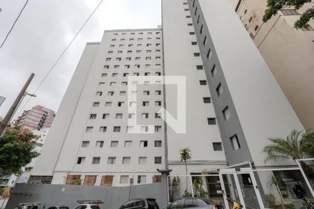 Apartamento à venda com 32m², 1 quarto e sem vaga Apartamento à venda com 32m², 1 quarto e sem vagaFachada