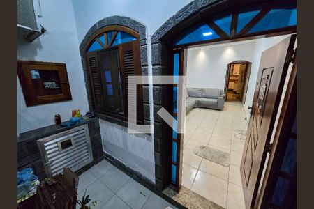 Casa de condomínio à venda com 160m², 2 quartos e sem vaga Casa de condomínio à venda com 160m², 2 quartos e sem vagaVaranda