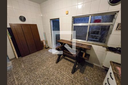 Casa de condomínio à venda com 160m², 2 quartos e sem vaga Casa de condomínio à venda com 160m², 2 quartos e sem vagaCozinha