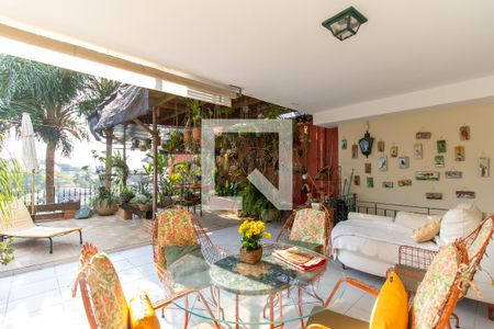 Casa à venda com 360m², 3 quartos e 3 vagasVaranda da Sala