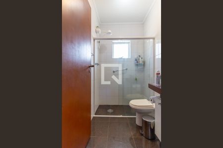 Casa à venda com 360m², 3 quartos e 3 vagasBanheiro 1