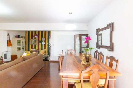 Casa à venda com 360m², 3 quartos e 3 vagasSala de Jantar