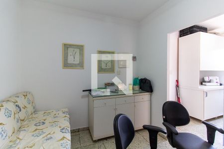 Casa à venda com 360m², 3 quartos e 3 vagasEscritório