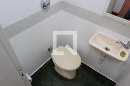 LAVABO de apartamento para alugar com 1 quarto, 55m² em Cambuí, Campinas