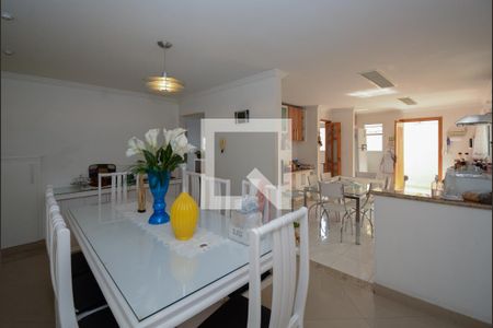 Casa à venda com 419m², 4 quartos e 6 vagasCopa