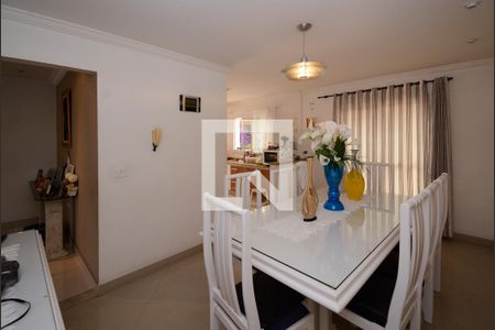 Casa à venda com 419m², 4 quartos e 6 vagasCopa