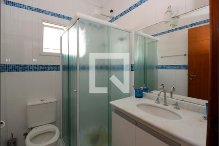 Casa à venda com 419m², 4 quartos e 6 vagasBanheiro da Suíte 1