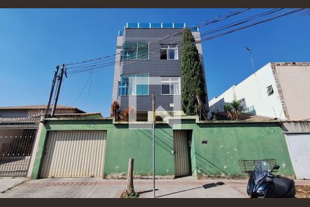 Apartamento à venda com 160m², 4 quartos e 2 vagas Apartamento à venda com 160m², 4 quartos e 2 vagasFachada