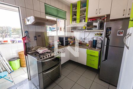 Apartamento à venda com 160m², 4 quartos e 2 vagas Apartamento à venda com 160m², 4 quartos e 2 vagasCozinha