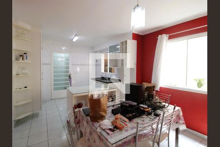 Casa à venda com 94m², 3 quartos e 3 vagasCozinha