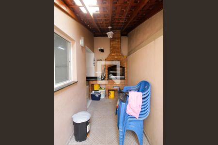 Casa à venda com 94m², 3 quartos e 3 vagasQuintal com churrasqueira