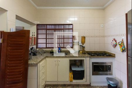 Casa à venda com 210m², 2 quartos e 4 vagas Casa à venda com 210m², 2 quartos e 4 vagasCozinha