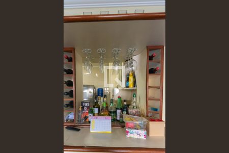 Casa à venda com 210m², 2 quartos e 4 vagas Casa à venda com 210m², 2 quartos e 4 vagasCozinha