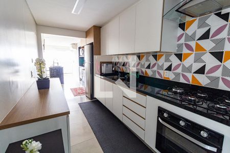 Apartamento à venda com 161m², 3 quartos e 4 vagas Apartamento à venda com 161m², 3 quartos e 4 vagasCozinha