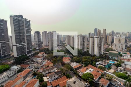 Apartamento à venda com 161m², 3 quartos e 4 vagas Apartamento à venda com 161m², 3 quartos e 4 vagasVista da Suíte 1