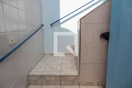 Casa à venda com 261m², 3 quartos e 4 vagas Casa à venda com 261m², 3 quartos e 4 vagasEscada para casa 2