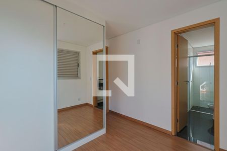 Apartamento à venda com 140m², 3 quartos e 4 vagasSuíte 2