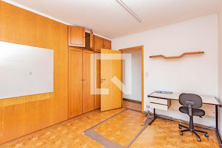 Casa à venda com 342m², 4 quartos e 8 vagas Casa à venda com 342m², 4 quartos e 8 vagasQuarto 2