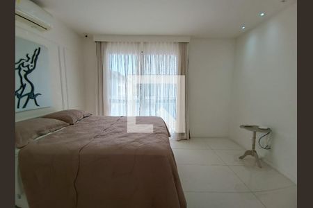 Casa de condomínio à venda com 600m², 5 quartos e 2 vagasSuíte 3