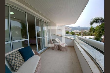 Casa de condomínio à venda com 600m², 5 quartos e 2 vagasSacada da Suíte 1