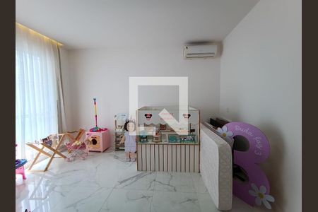 Casa de condomínio à venda com 600m², 5 quartos e 2 vagasSuíte 4