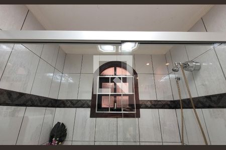 Casa à venda com 170m², 3 quartos e 2 vagas Casa à venda com 170m², 3 quartos e 2 vagasBanheiro da suíte