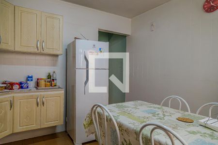 Casa à venda com 160m², 3 quartos e 2 vagas Casa à venda com 160m², 3 quartos e 2 vagasCorredor - Escada