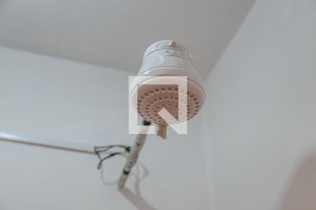 Casa à venda com 160m², 3 quartos e 2 vagas Casa à venda com 160m², 3 quartos e 2 vagasBanheiro de Serviço - Chuveiro