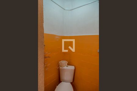 Casa à venda com 160m², 3 quartos e 2 vagas Casa à venda com 160m², 3 quartos e 2 vagasBanheiro de Serviço